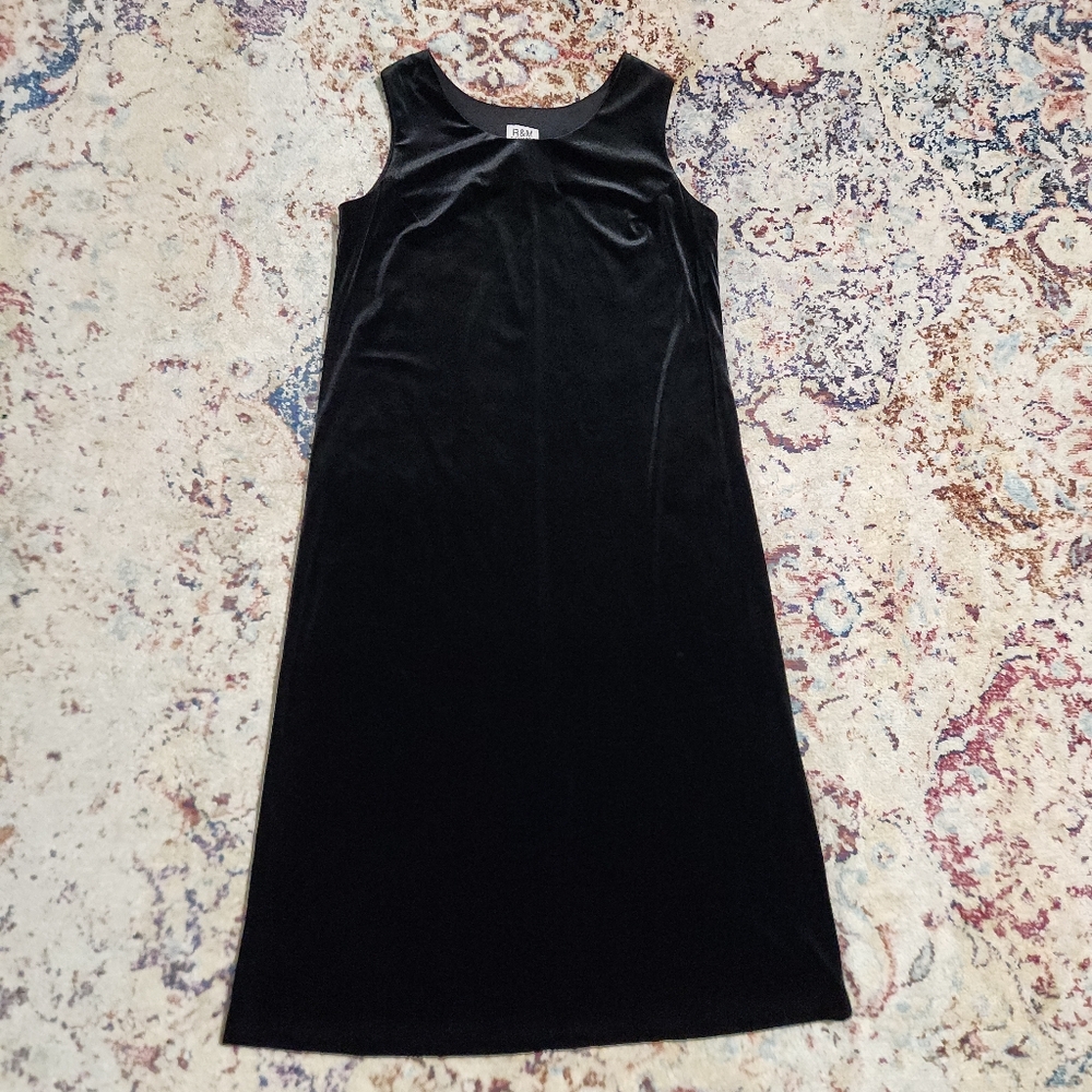 90s R&M Richards by Karen Kwong Long Black Velour Dress Size 16 Petite